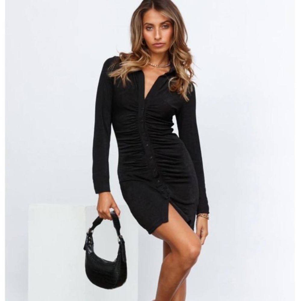 Hello Molly Mini long sleeve black dress